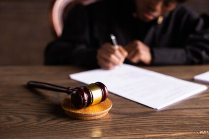 Cómo Saber si Tengo un Embargo | Infórmate con Legalario